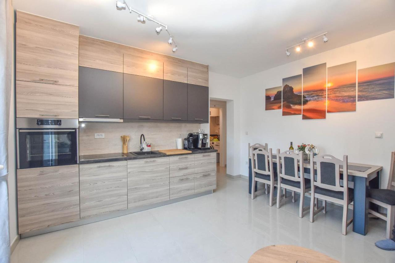 Apartment Martin Біоград-на-Мору Екстер'єр фото